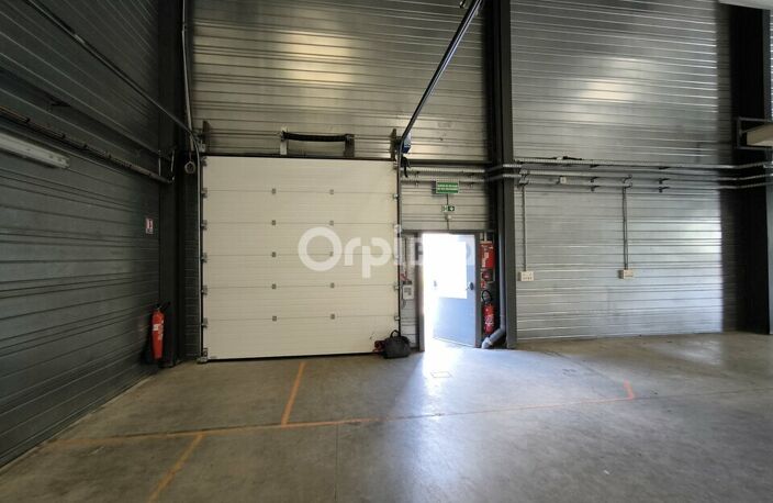 LOCAL PROFESSIONNEL A LOUER — photo 2