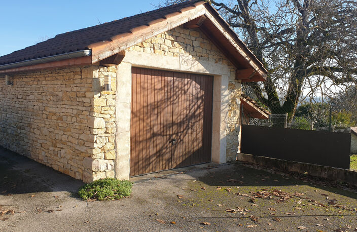 A 40 minutes de Lyon, belle villa de 450m2 avec piscine inté — photo 5