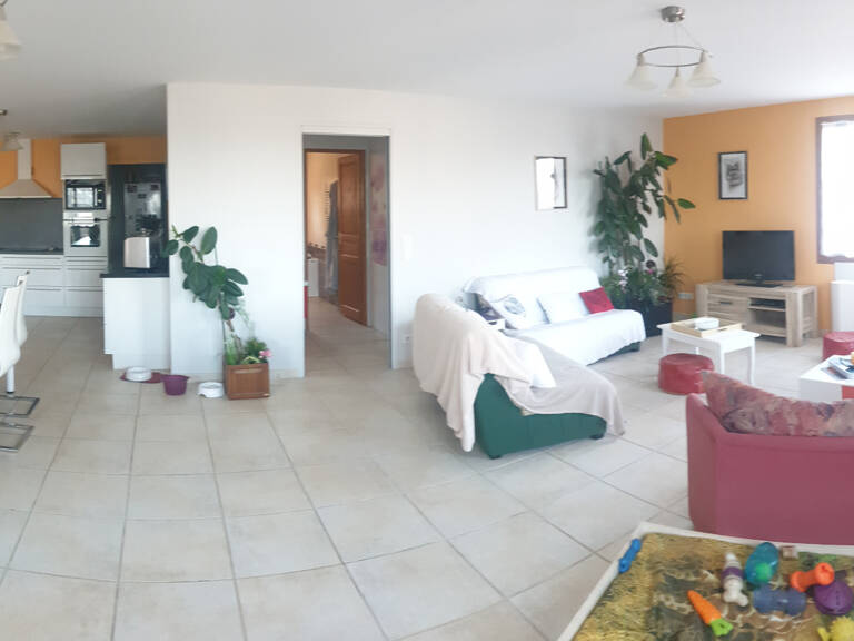 A 40 minutes de Lyon, belle villa de 450m2 avec piscine inté — photo 1