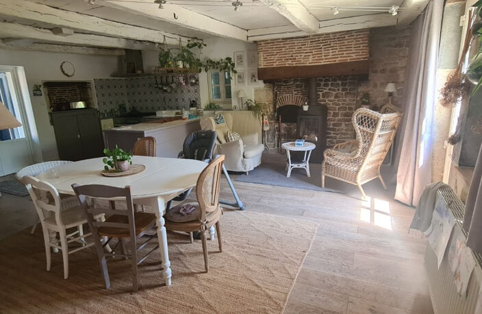 Maison  de Caractère en pierres de 202 m2 — photo 4
