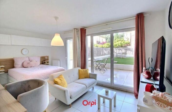 MARSEILLE 10e  – STUDIO AVEC JARDIN ET TERRASSE — photo 4