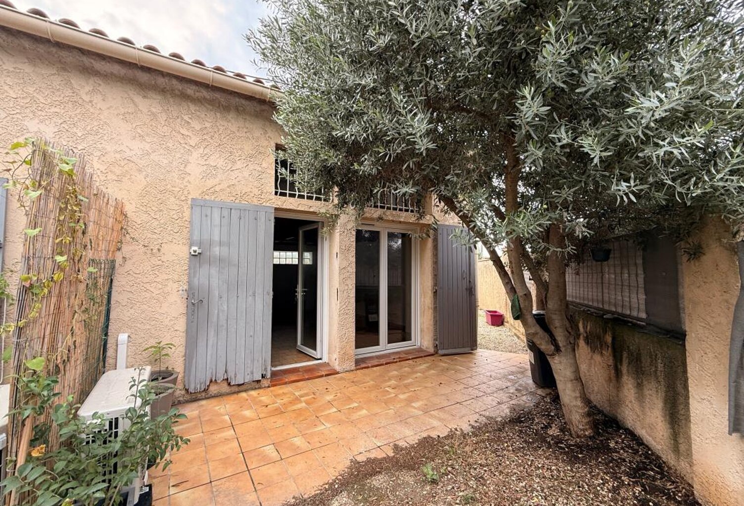 Appartement À Louer — photo 1