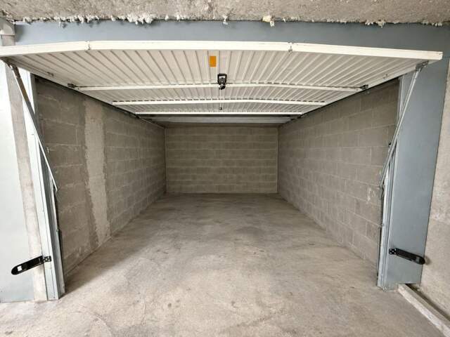 Box fermé grand format de 17 m² environ, en sous-sol dans une résidence sécurisée - Nice Saint-Jean d'Angély — photo du bien