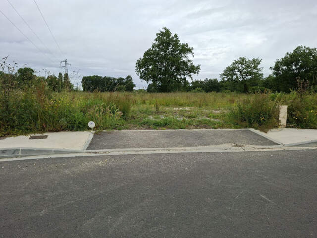 Terrain à bâtir à Saint-Germain-du-Puch (33750) — photo du bien