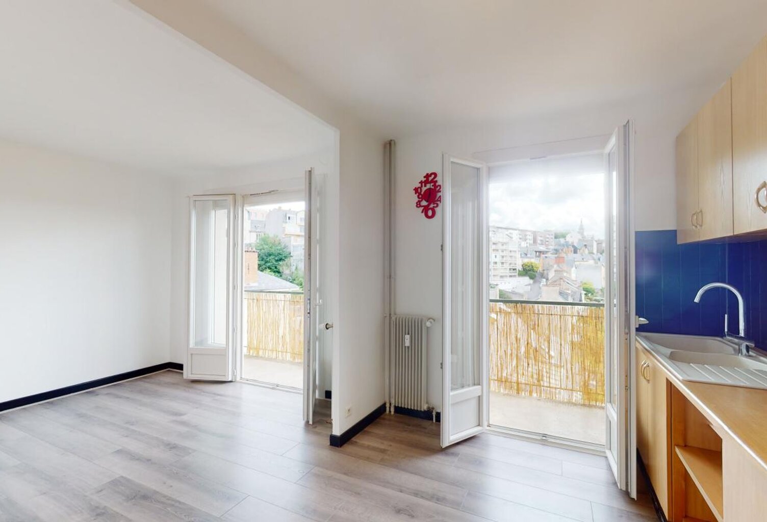 T1 bis avec balcon, stationnement, cave et vue dégagée – idéal premier achat ou investissement — photo 1