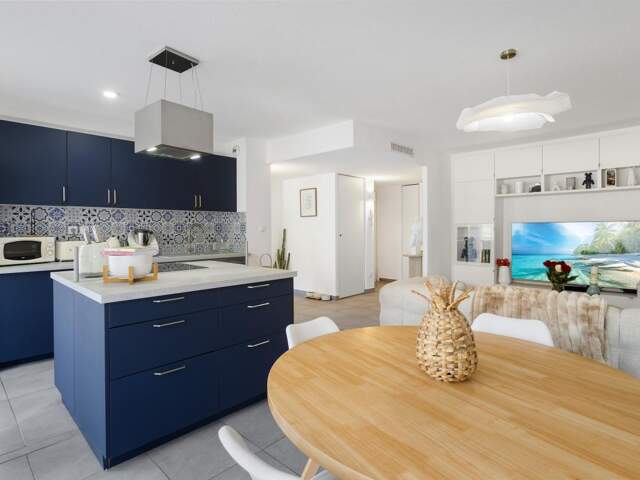 Appartement À Vendre T4 parking et cave — photo du bien