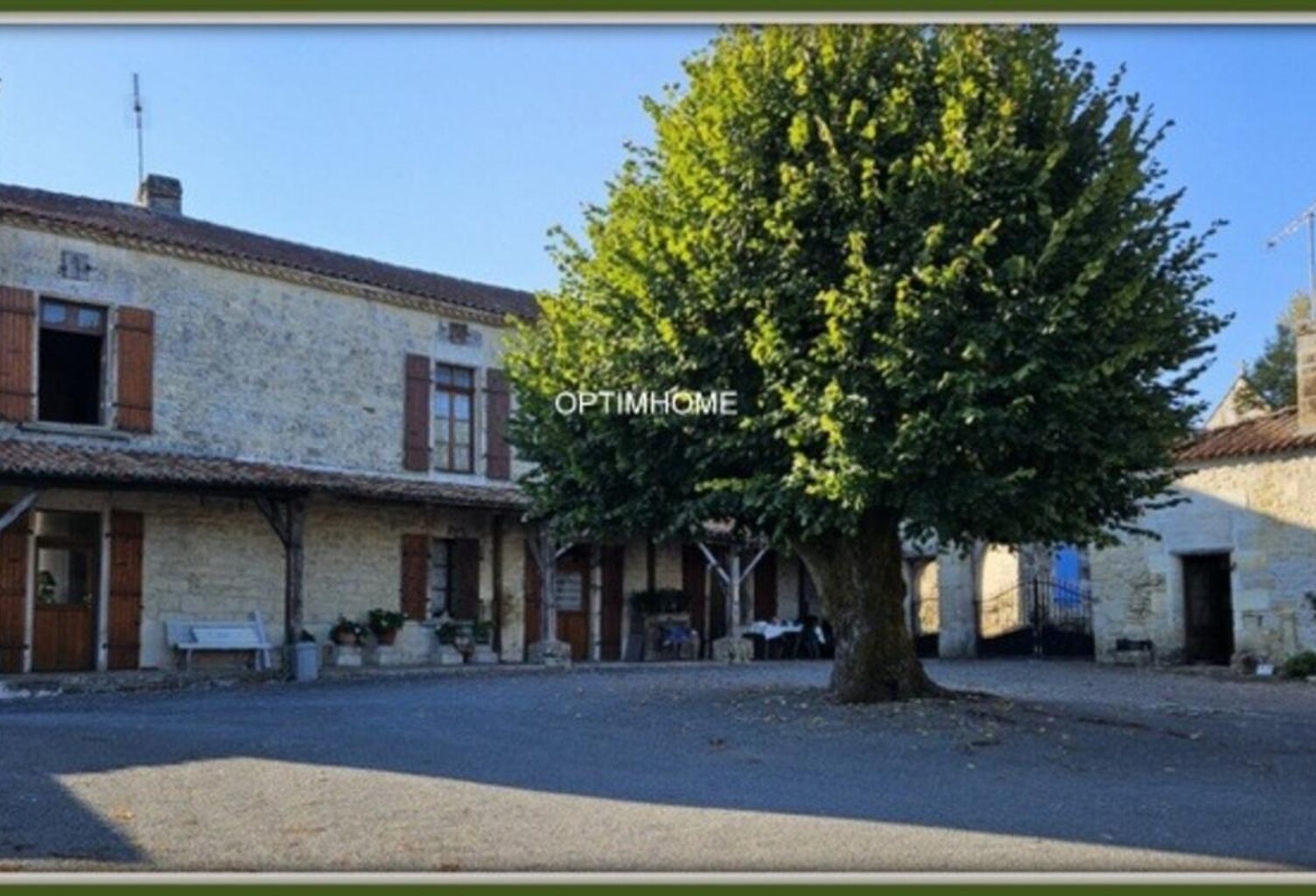 Propriete à vendre 7 pièces Proche de VILLEBOIS LAVALETTE (16) — photo 1