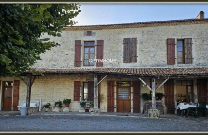 Propriete à vendre 7 pièces Proche de VILLEBOIS LAVALETTE (16) — photo 3