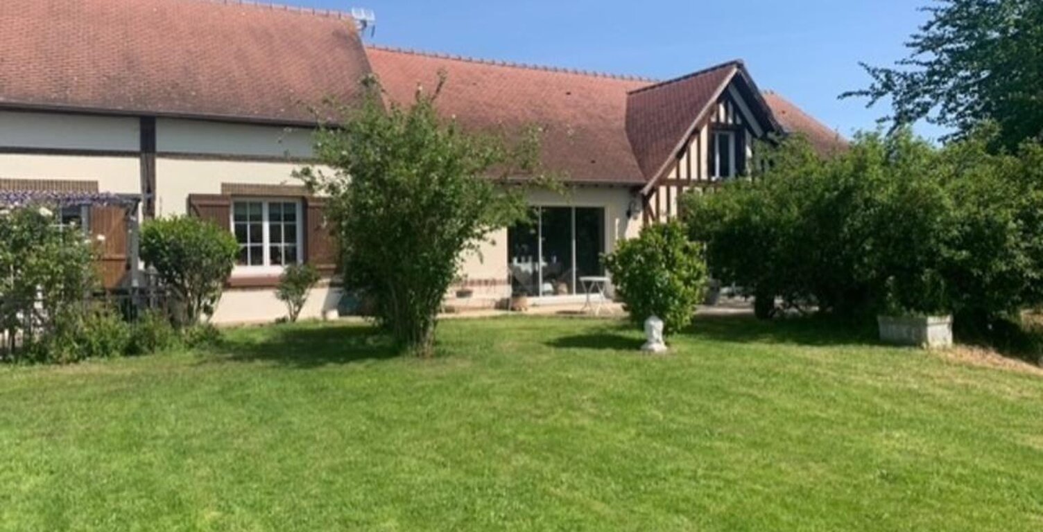 Grande maison de 400 m² avec piscine intérieure chauffée, sauna et appartement indépendant, sur 3 000 m² clos — photo 1