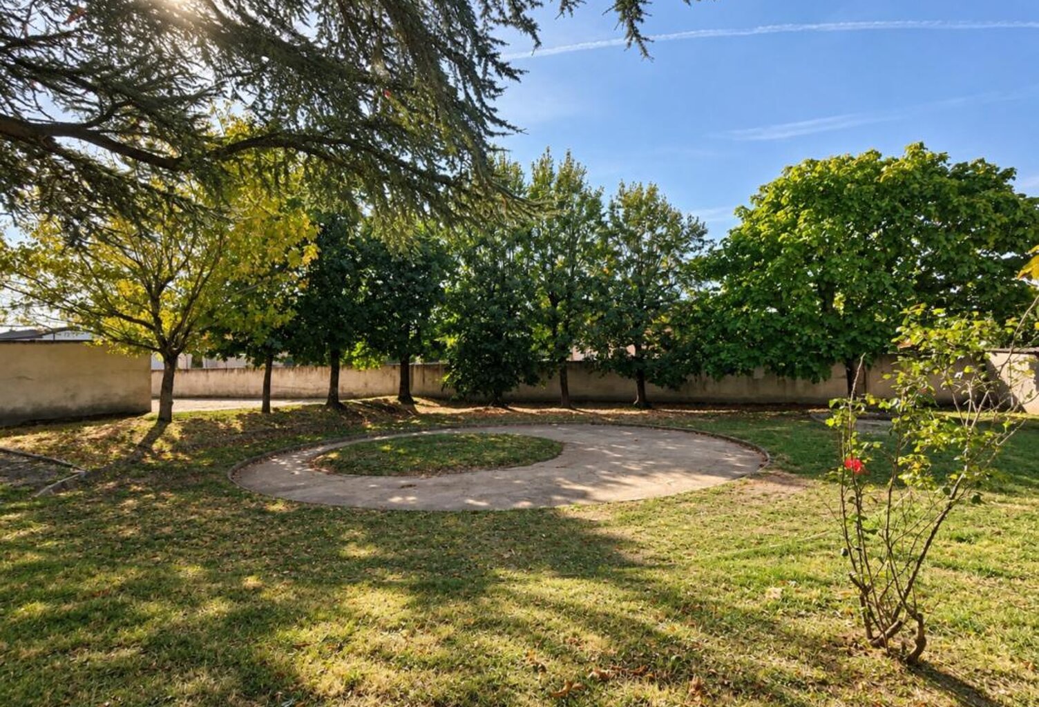 Appartement à vendre 0 pièces VILLEFRANCHE SUR SAONE (69) — photo 1