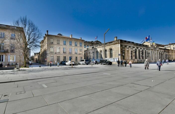 BORDEAUX HÔTEL DE VILLE - AU CALME SANS VIS À VIS ! — photo 3