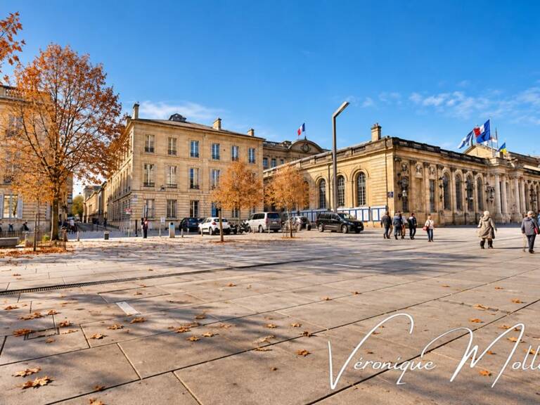 BORDEAUX HÔTEL DE VILLE - AU CALME SANS VIS À VIS ! — photo 1