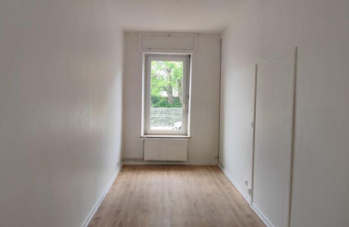 Appartement à louer 3 pièces KNUTANGE (57) — photo 3