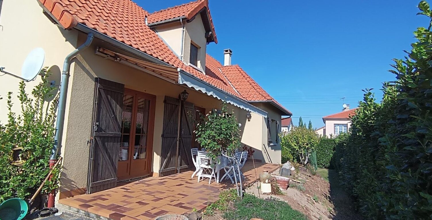 Maison à vendre 6 pièces ISSOIRE (63) — photo 1