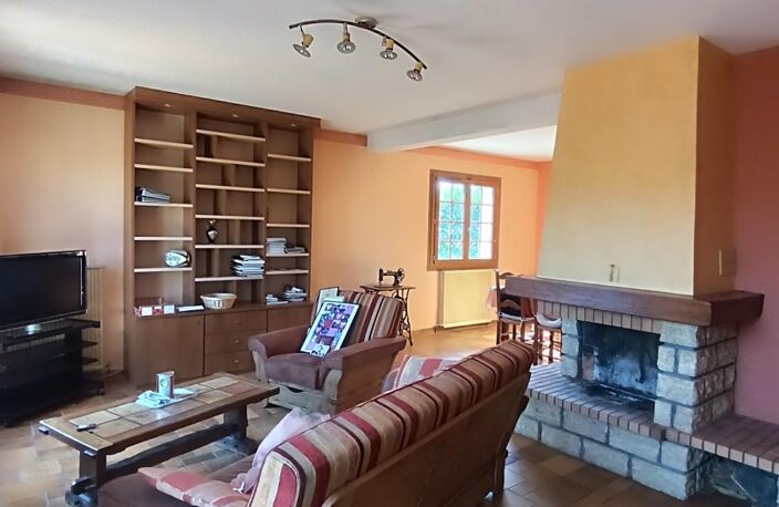 Maison à vendre 6 pièces ISSOIRE (63) — photo 3