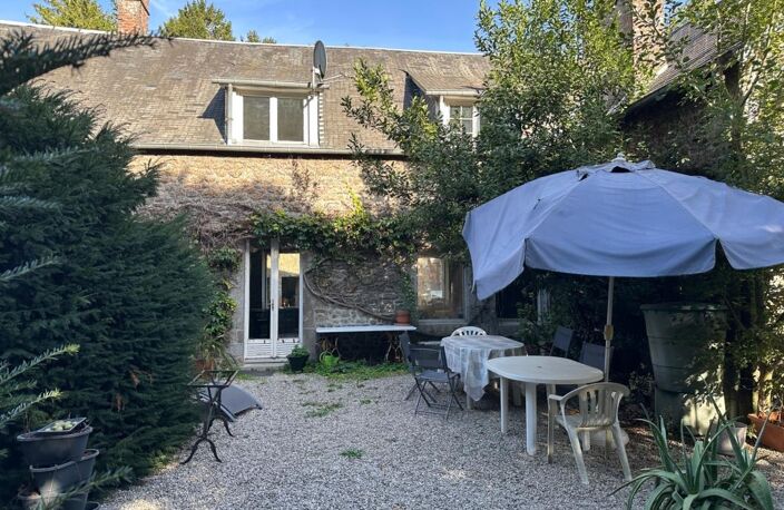 Maison à vendre 8 pièces Proche de CARROUGES (61) — photo 4