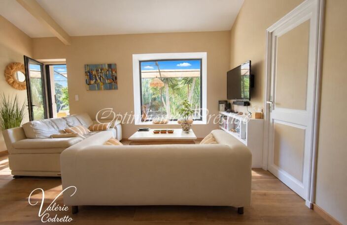 Villa de caractère avec piscine à Hyères Costebelle – Proche plage de l’Almanarre 83400 — photo 4