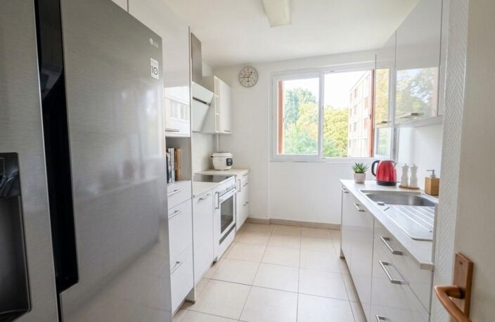 EPINAY-SUR-SEINE: APPARTEMENT 2 CHAMBRES BALCON PARKING CAVE PROCHE ENGHIEN LES BAINS — photo 4