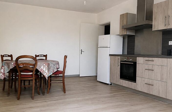 Maison à vendre 4 pièces 116m2 et combles de 79M2 Le Fieu 33230 — photo 3