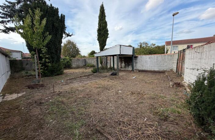 CORPE (85320) AU CALME ADORABLE MAISON EN PIERRES 4 CHAMBRES A RAFRAICHIR AVEC ANNEXE ET JARDIN CLOS — photo 2