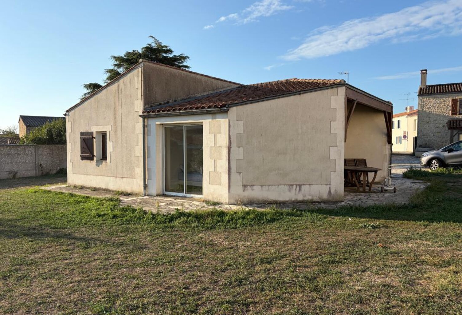 SAINT MICHEL EN L'HERM (85) 10 MIN DES PLAGES MAISON DE PLAIN PIED 2 CHAMBRES AVEC TERRASSE ET JARDIN — photo 1