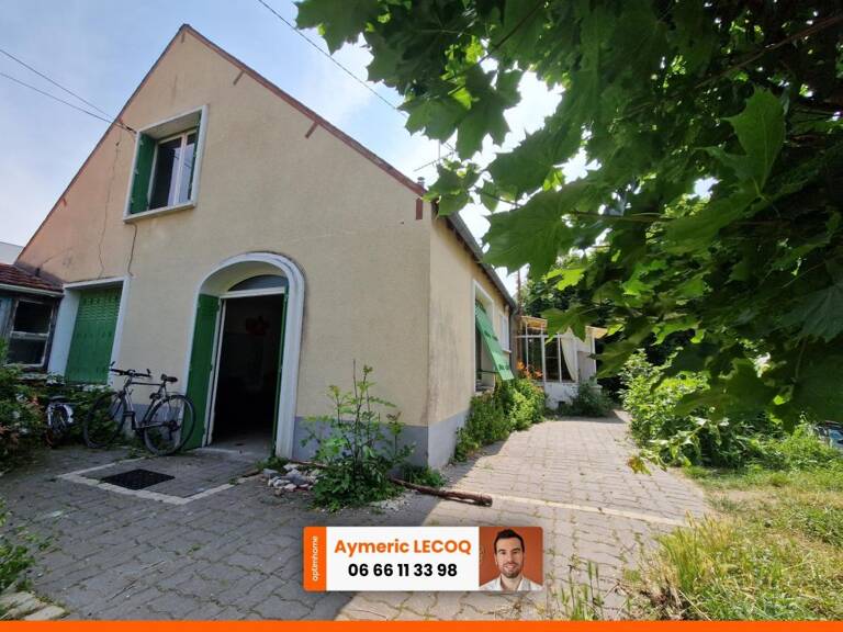 Maison à fort potentiel CHECY — photo 1