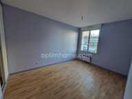 Appartement avec terrasse et jardin à CHATEAUDUN (28) — photo 4