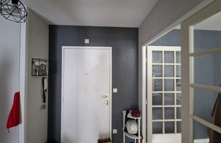 T2 avec balcon vue sur Loire et parc boisé — photo 4