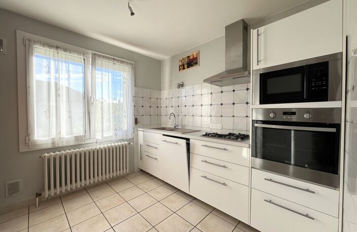 Chenove (limite vieux village) - Maison 4 pièces, sous sol compl — photo 3