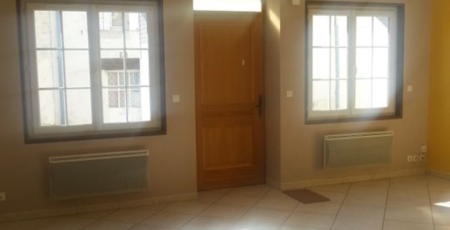 Maison de 78m2 à louer sur Saint-Jean-d'Angély — photo 1