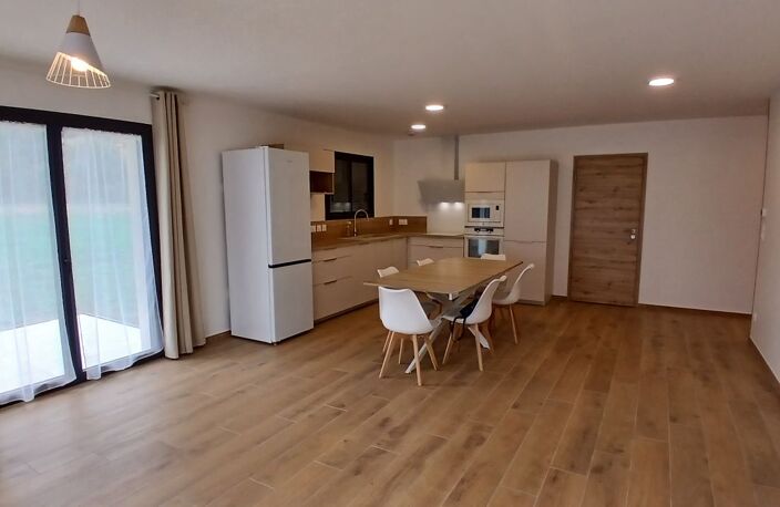 Maison de 103m2 à louer sur Les Échelles — photo 3