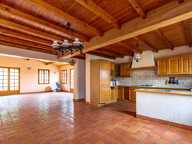 Propriété avec maison, piscine et ancien restaurant — photo 4