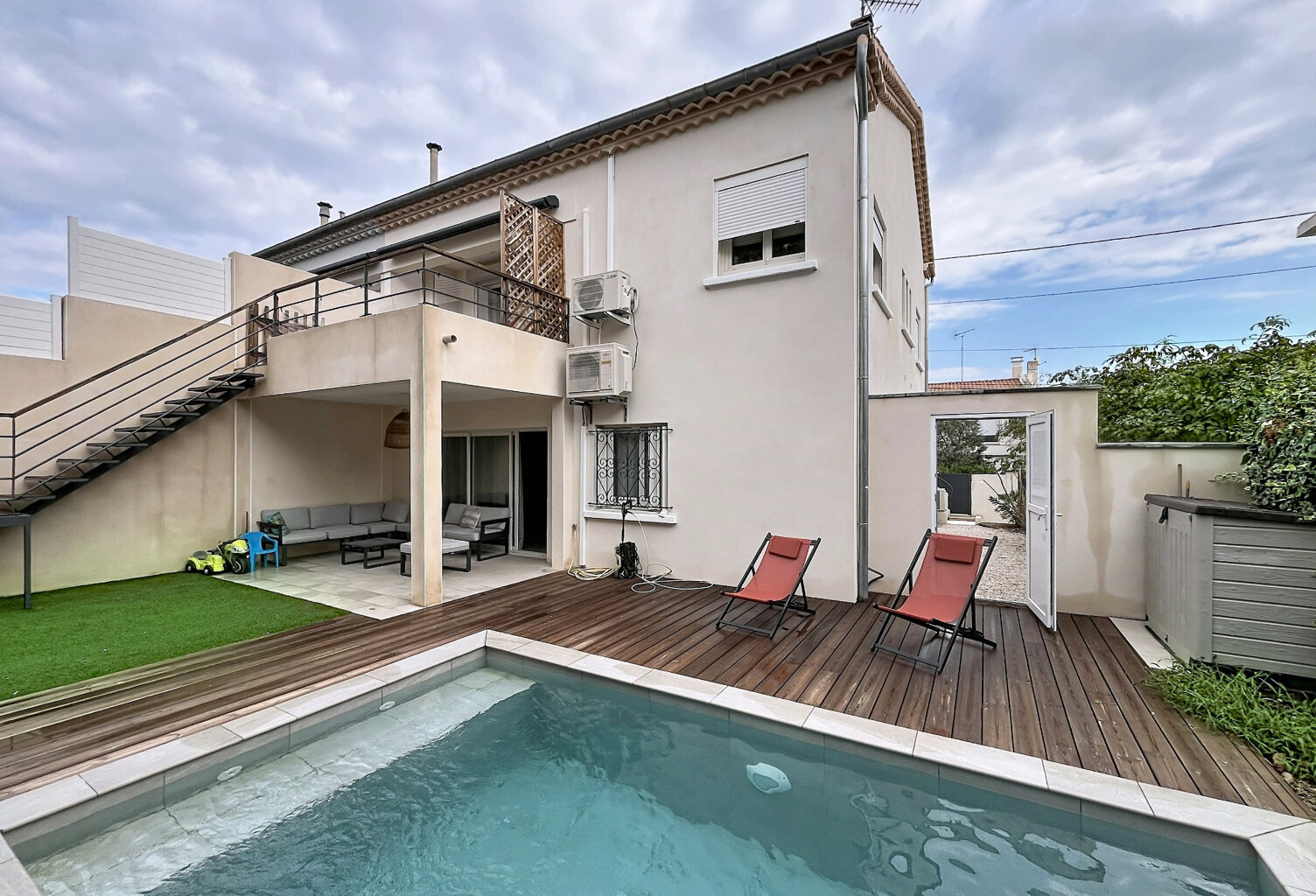 Maison à vendre 6 pieces 145m² piscine 2 studios 5 chambres — photo 1
