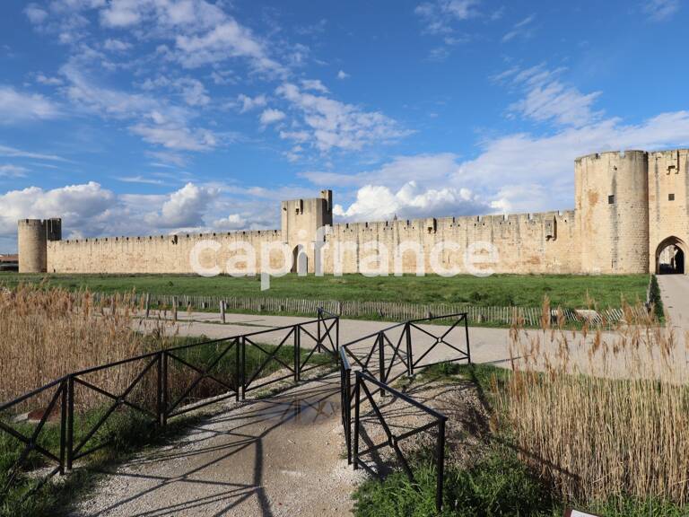 GARD (30) AIGUES−MORTES (30200) À Vendre Murs commerciaux de 115 m² + 34 m2 = 148 m2 libres d'occupant — photo 1