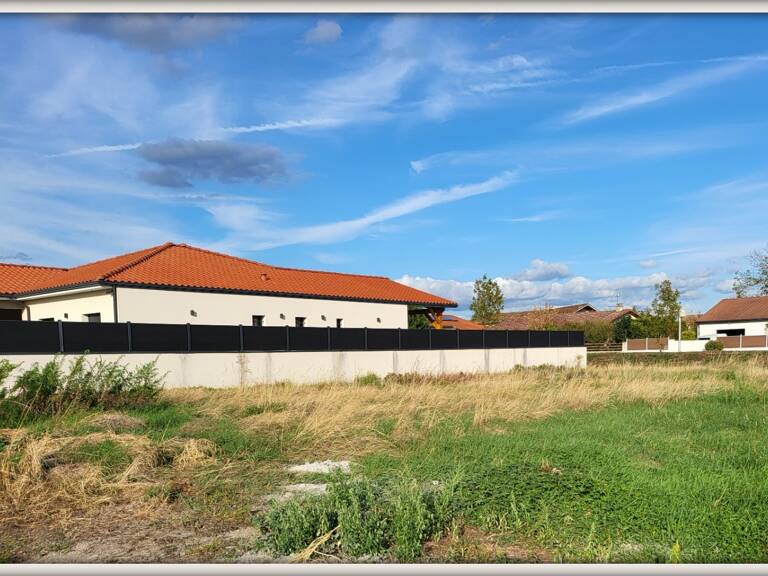 Terrain constructible LEZOUX (63) — photo 1