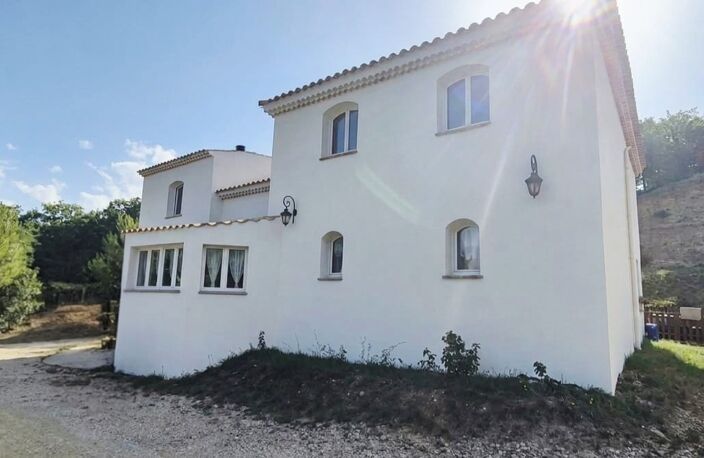 VISAN – PROPRIÉTÉ DE CARACTÈRE – 275 M² + APPARTEMENT INDÉPENDANT – 2,6 HA – PISCINE – VUE EXCEPTIONNELLE — photo 4