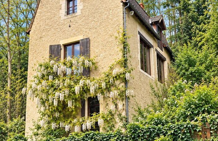 APREMONT-SUR-ALLIER — ANCIEN ATELIER D’ARTISTE AVEC VUE EXCEPTIONNELLE SUR L’ALLIER — photo 2