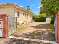 PINS-JUSTARET – Maison familiale 126 m² – 4 chambres – sous-sol 170 m² – terrain 1 125 m² — photo 3