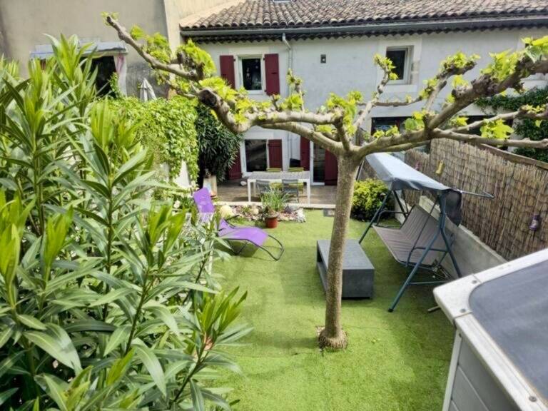 Dpt Ardèche (07), à vendre ROCHEMAURE T3 duplex en rez de jardin — photo 1