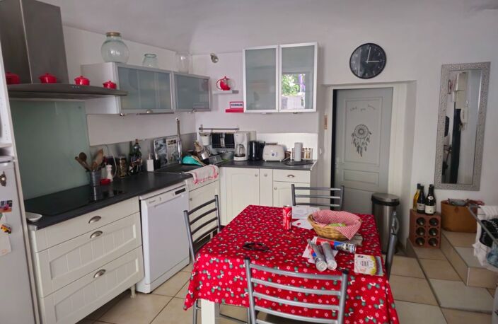 Dpt Ardèche (07), à vendre ROCHEMAURE T3 duplex en rez de jardin — photo 3