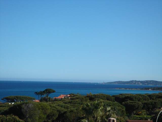 Très belle vue mer pour cet appartement idéal pour les vacances — photo du bien