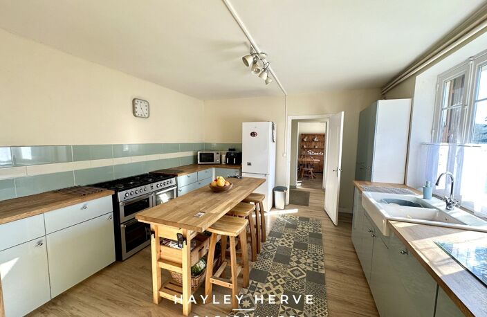 Propriété À VENDRE Deux maisons indépendantes – 215 m² habitables – hangar de 160 m² – terrain d’environ 5 000 m² – secteur Mortain – Mortain LE NEUFBOURG (50) - Mortain — photo 3