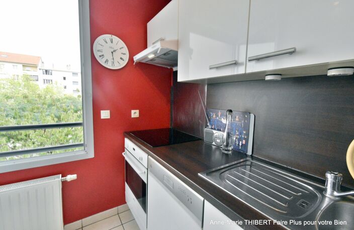 Appartement à vendre 4 pièces VILLEURBANNE GRATTE CIEL/ JEAN DAMIDOT - MONTALAND (69) — photo 5