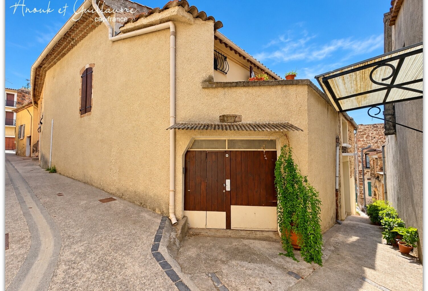 Exclusivité - Maison vigneronne de 120.70m² habitable environ avec jardin, grenier et garage - Neffiès (34320) — photo 1