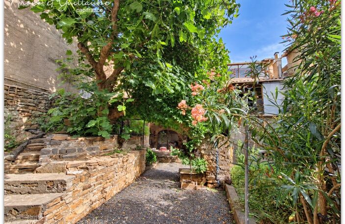 Exclusivité - Maison vigneronne de 120.70m² habitable environ avec jardin, grenier et garage - Neffiès (34320) — photo 3