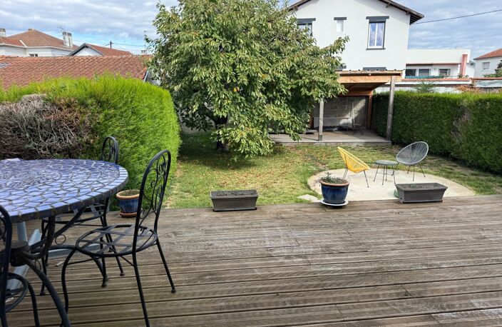 Maison à vendre 5 pièces  (65) TARBES – QUARTIER SUD – MAISON FAMILIALE D’ENVIRON 130 M² AVEC JARDIN — photo 2