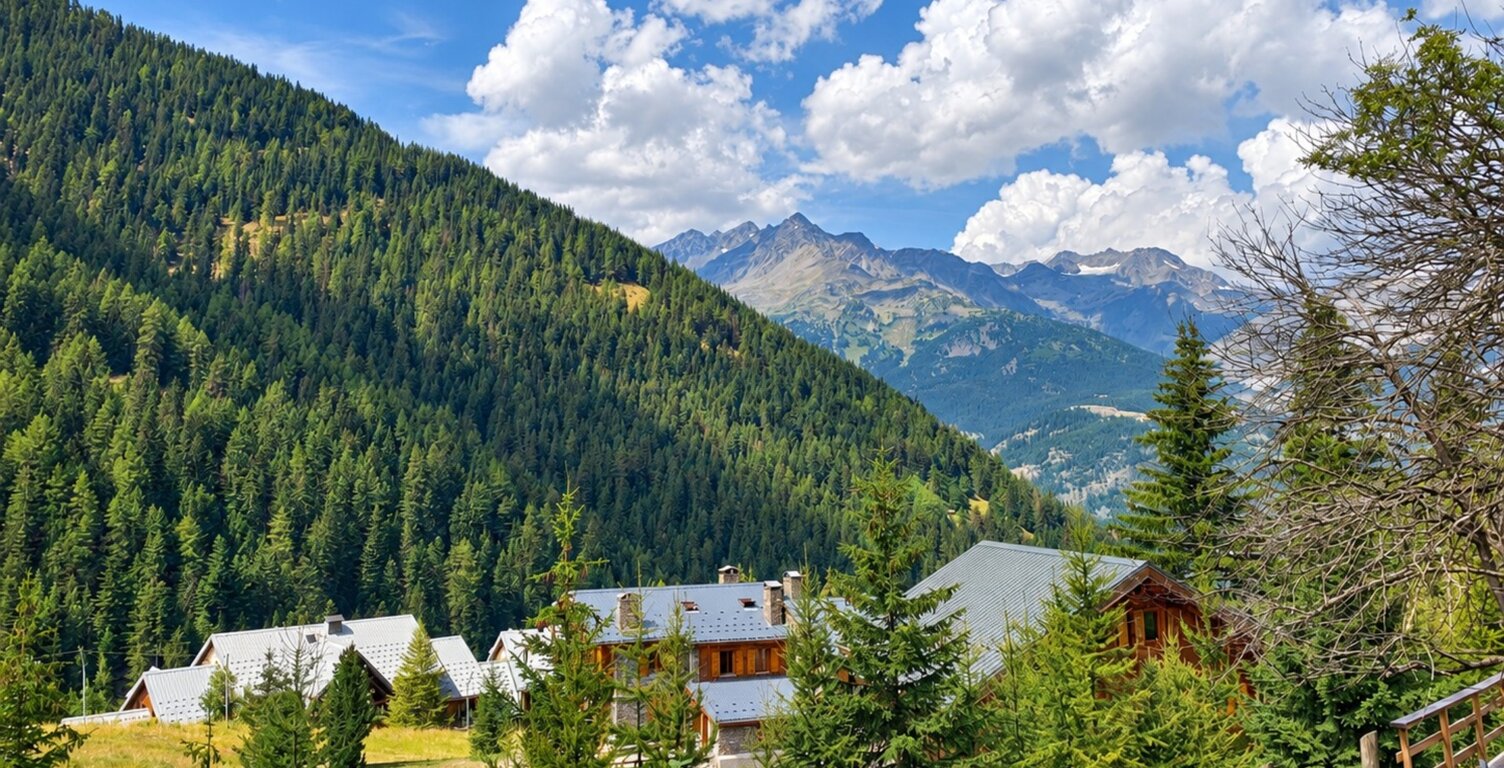 Valfréjus — T2 avec balcon et parking, votre pied-à-terre à la montagne été comme hiver, meublé et équipé! — photo 1