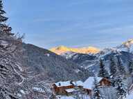 Valfréjus — T2 avec balcon et parking, votre pied-à-terre à la montagne été comme hiver, meublé et équipé! — photo 2