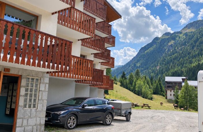 Valfréjus — T2 avec balcon et parking, votre pied-à-terre à la montagne été comme hiver, meublé et équipé! — photo 3
