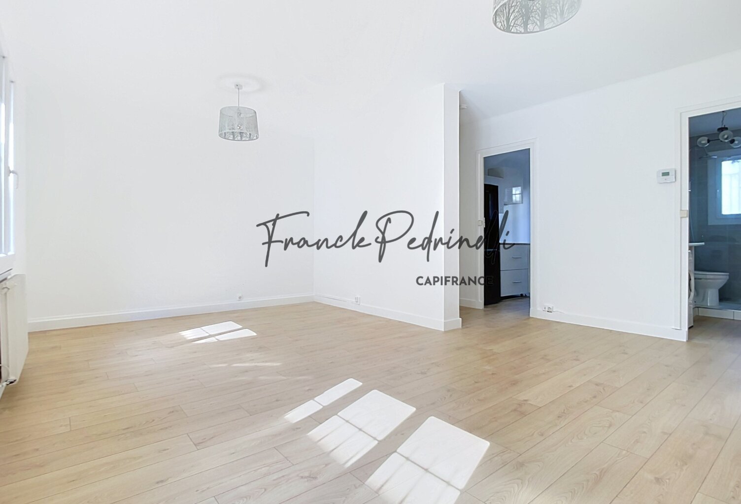 LYON 3e – MONTCHAT T3 60 m²  REZ-DE-CHAUSSÉE  CAVE GARAGE EN OPTION — photo 1